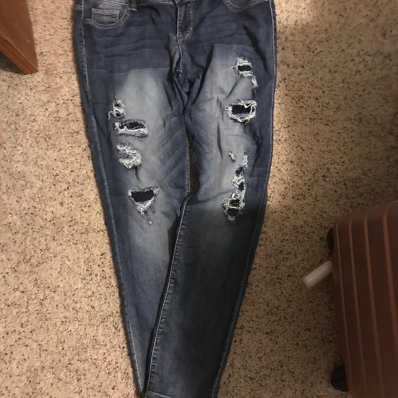 Maurice’s skinny straight  leg large regular torn - Picture 5 of 8